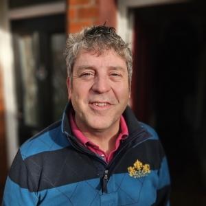 Neil Morrow Headshot